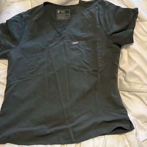 FIGS women’s V-Neck scrub top